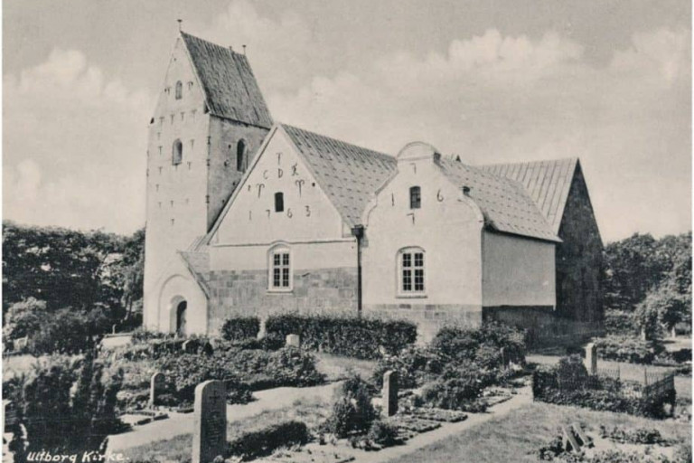 Da Ulfkjær blev til Ulfborg</br>Ulfborg Kirke (Postkort)<br />Kilde: Ulfborg lokalhistorisk arkiv