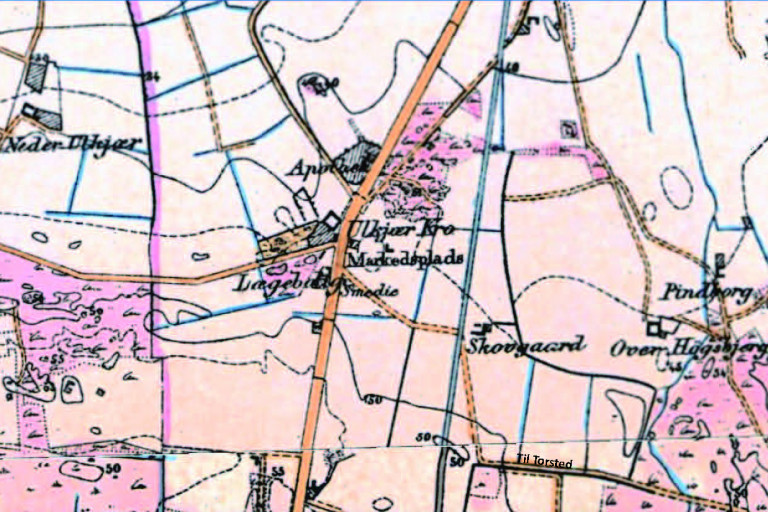 Da Ulfkjær blev til Ulfborg</br>Kort over Ulfkjær fra ca.1975. Jernbanen er lagt.<br />Kilde: Historisk Atlas